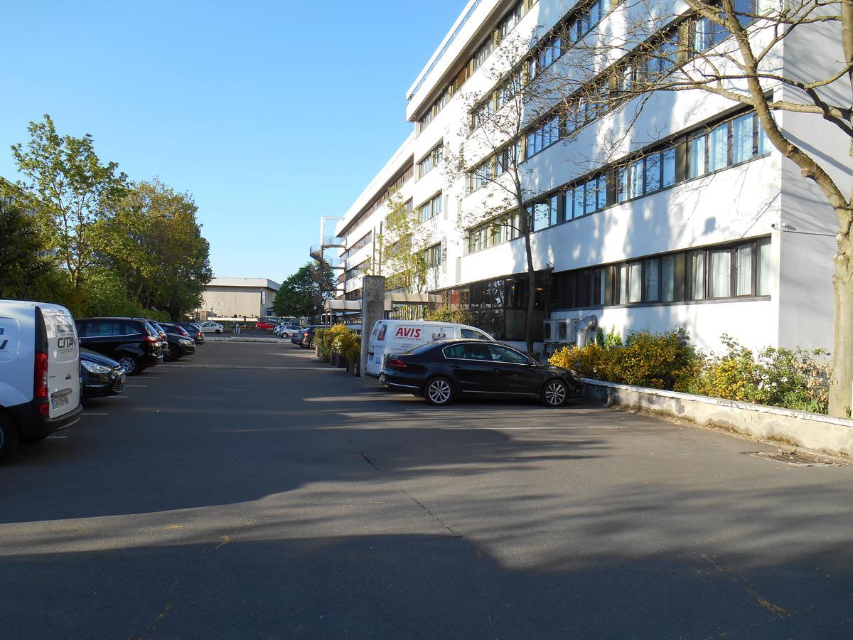 Mercure Versailles Paris Ouest Exterior photo